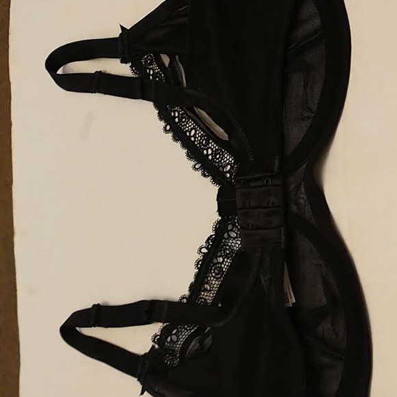 Wacoal 38DDD - Picture 2 of 5